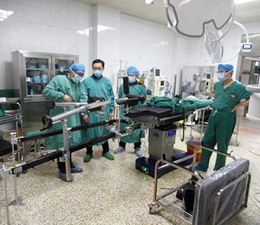 Mesa quirúrgica MEDIK Suply para el centro médico de Batumi